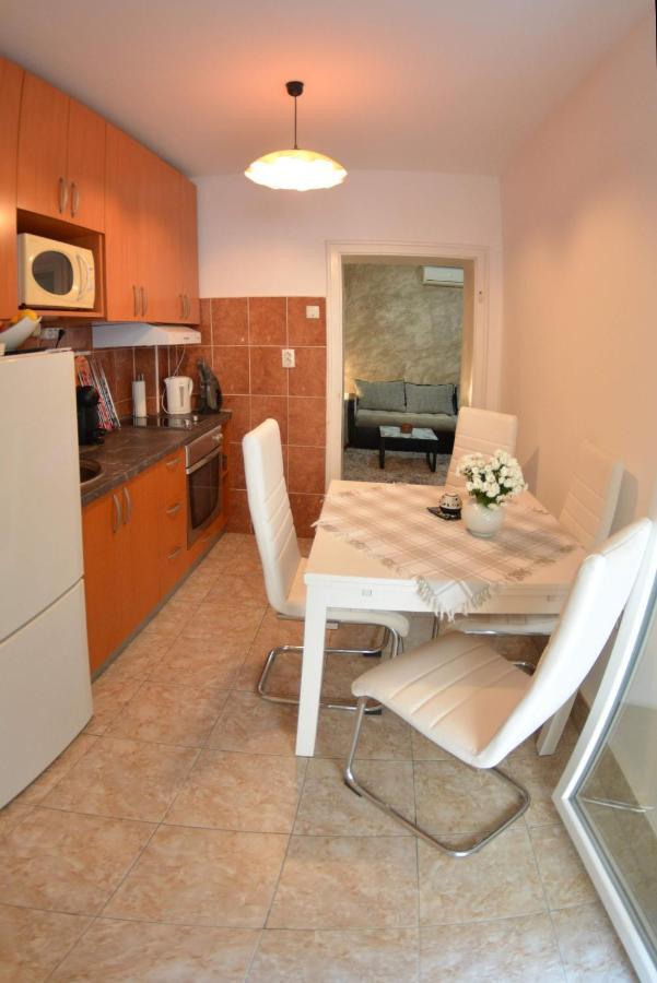 White Night City Center Apartman Beograd Eksteriør bilde